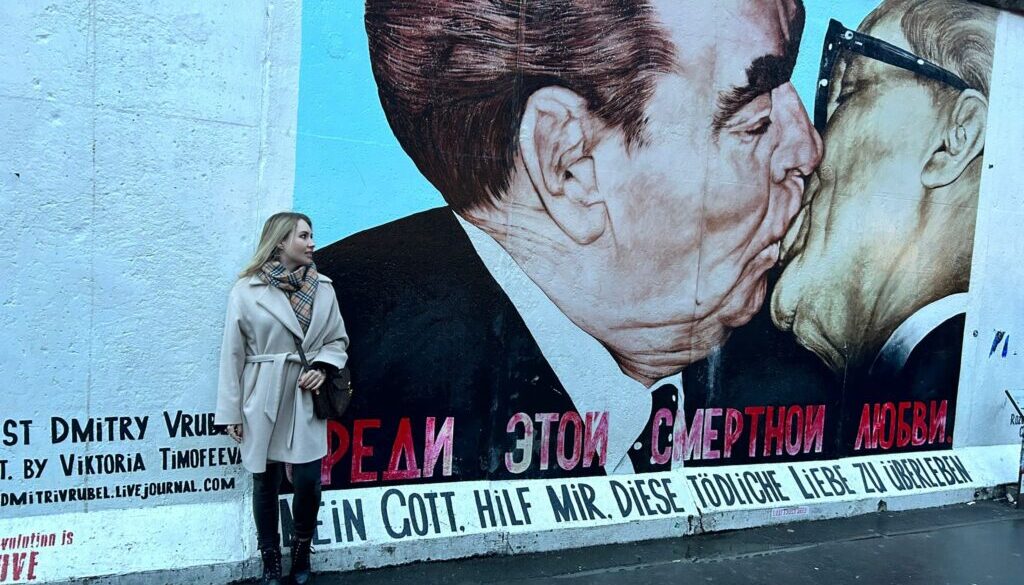 Discovering Berlin's Street Art shades-of-art